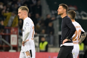 马卡电台：阿隆索希望皇马签维尔茨、莫德里奇再留一年